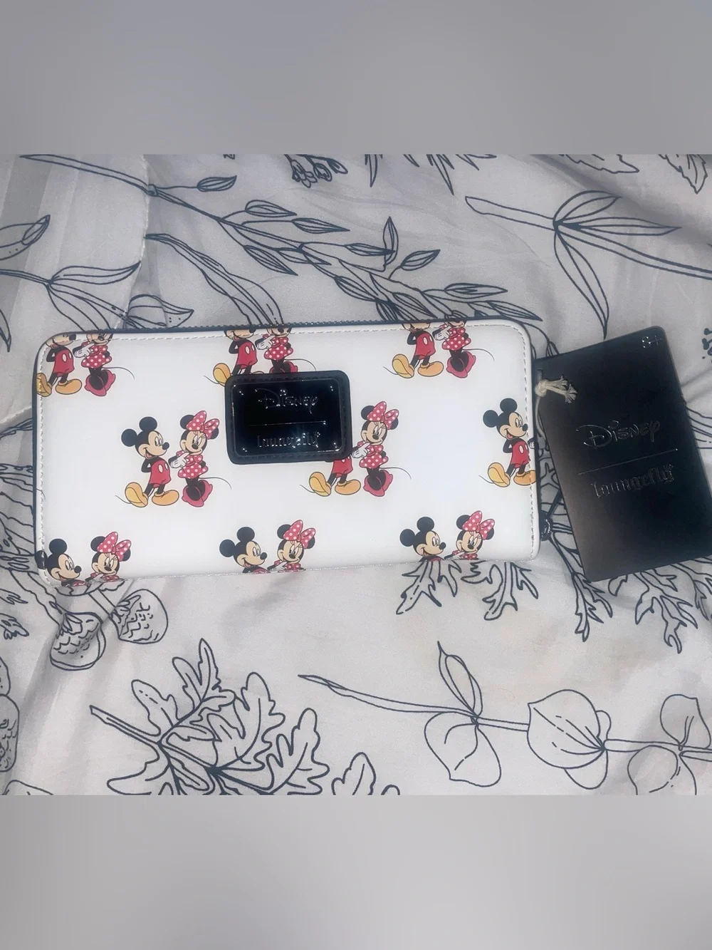 Disney White Minnie & Mickey Patterned Wallet